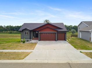 700 Klein Ave, Surrey, ND 58785