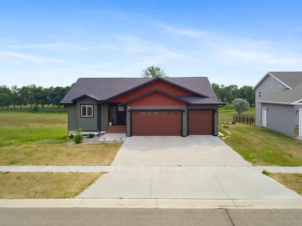 700 Klein Ave, Surrey, ND 58785