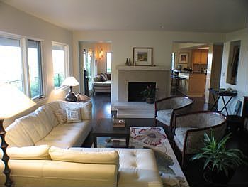 Living room: relax, everything is freshly remodeled!