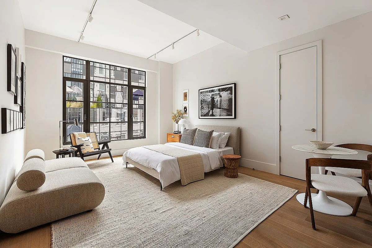 517 W 29th St APT 8C photo 1