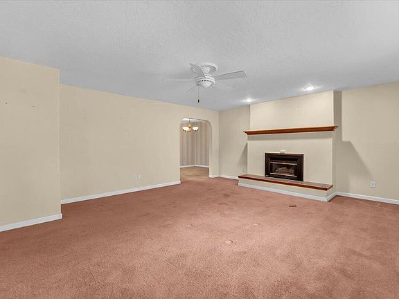 5th image of 7206 Encina Dr