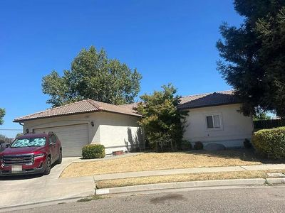 1692 W Juliet Court, Tulare, CA, 93274