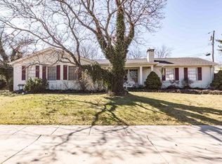 235 N Ashbrook Cir, Lakeside Park, KY 41017