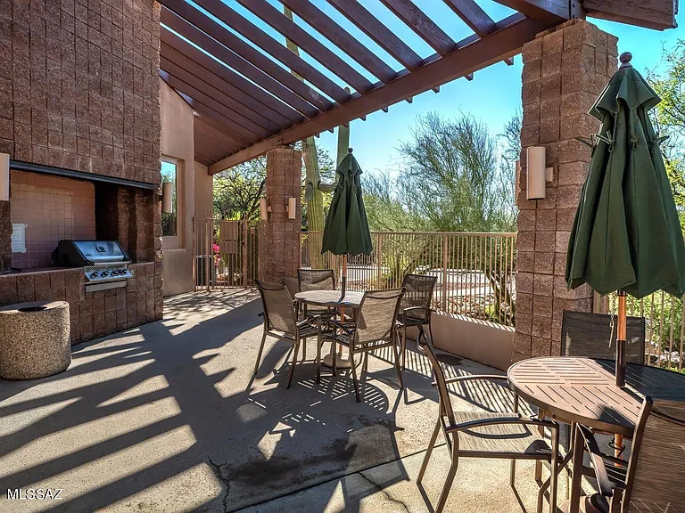 6655 N Canyon Crest Dr #1107 — Photo 28