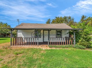 1807 Halsell St, Bridgeport, TX 76426
