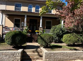 417 4th St, Oakmont, PA 15139