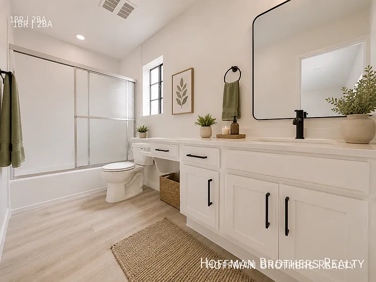 12235 Magnolia Blvd #102 — Photo 4