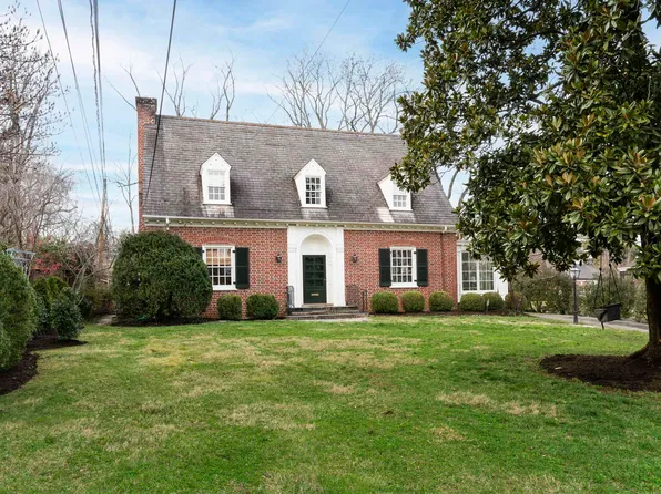 921 Rugby Rd, Charlottesville, VA 22903