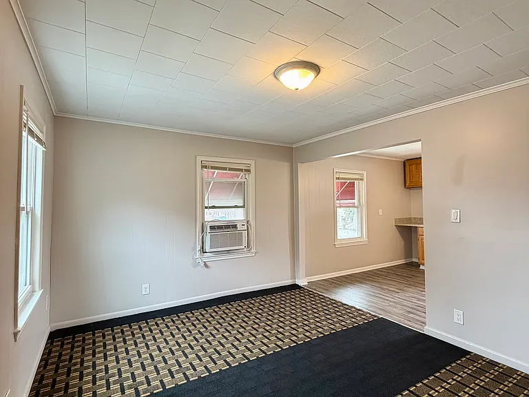 82 Poplar St #2 — Photo 3