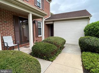 57 Ashlea Gdns, New Holland, PA 17557
