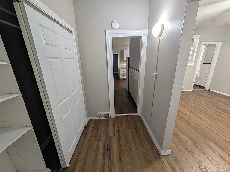 32 Bright St #1 — Photo 6