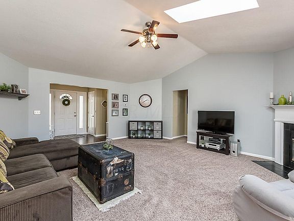 3rd image of 1007 Barclay Dr