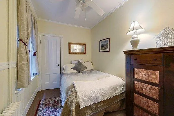 616 Thames St #1 — Photo 8