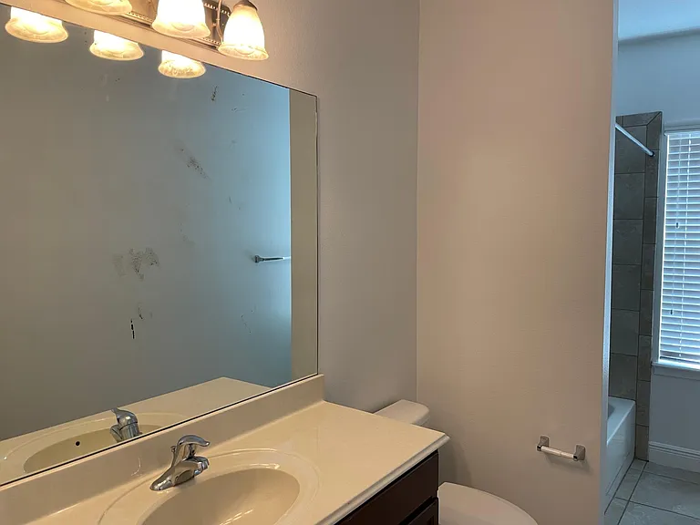 7952 Hampton Lake Dr — Photo 21