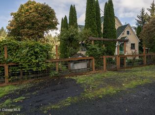 43951 Sylvandale Ln, Astoria, OR 97103