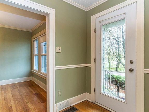 5th image of 2209 Ferdon Rd