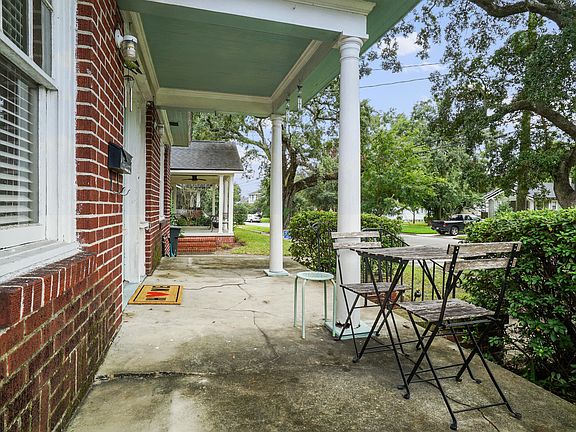 5th image of 2545 Dellwood Ave
