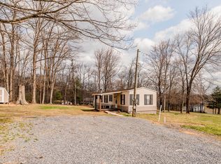 204 Goller Hills Ln, Hedgesville, WV 25427