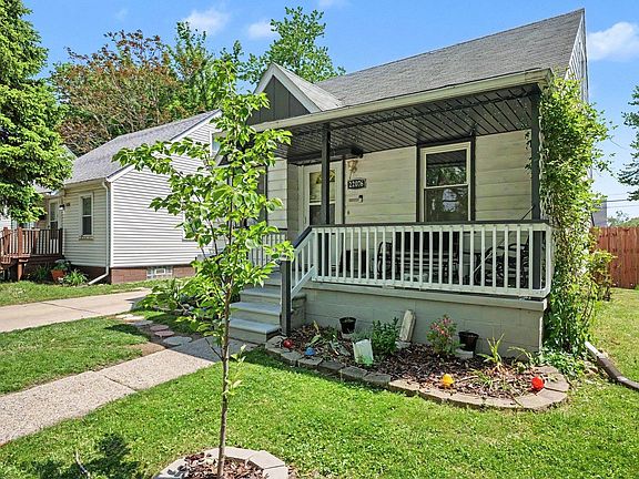 2nd image of 22076 Tuscany Ave