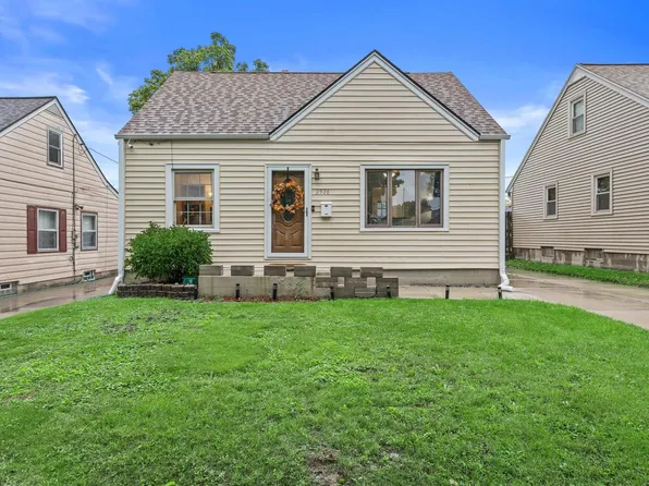 2526 S 70th STREET, Milwaukee, WI 53219