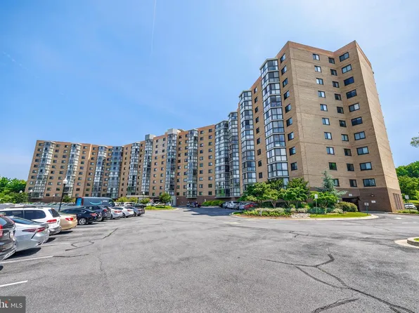 3330 N Leisure World Blvd #5229, Silver Spring, MD 20906