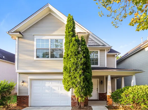 740 Shadow Lakes Dr, Lithonia, GA 30058