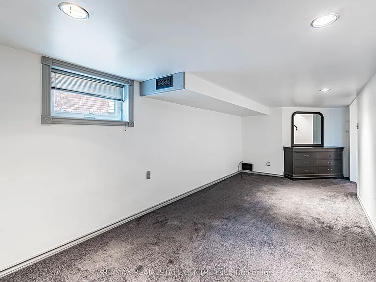 83 Gage Ave S — Photo 5