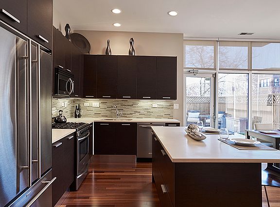 5th image of 1550 W Cornelia Ave APT 201
