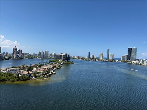 3rd image of 2800 Island Blvd APT 1803