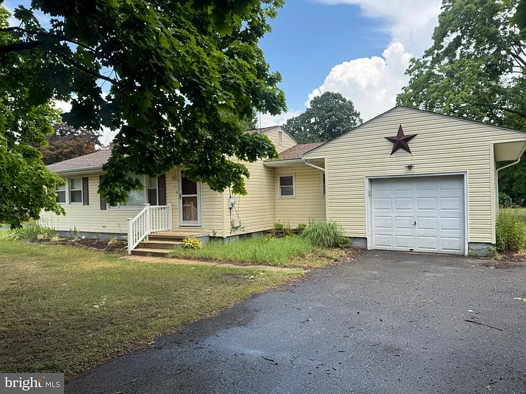 7 Danna Ln — Photo 6