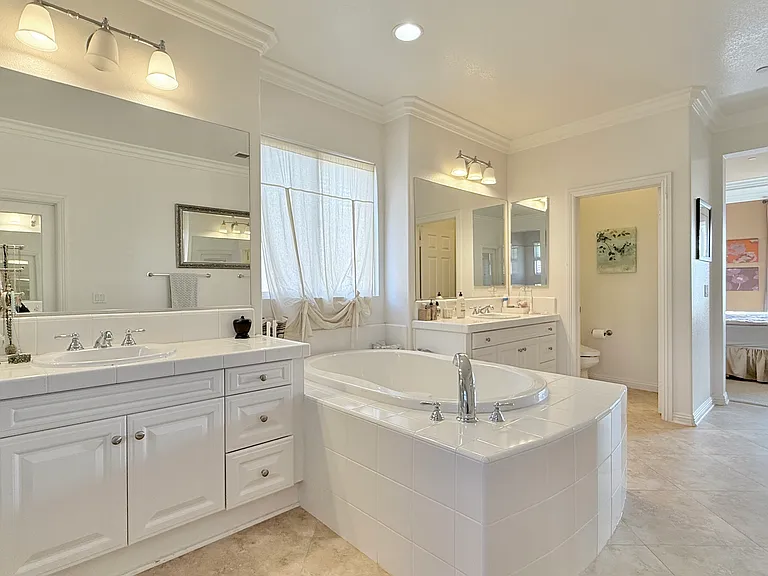 16118 Cayenne Ridge Rd — Photo 36