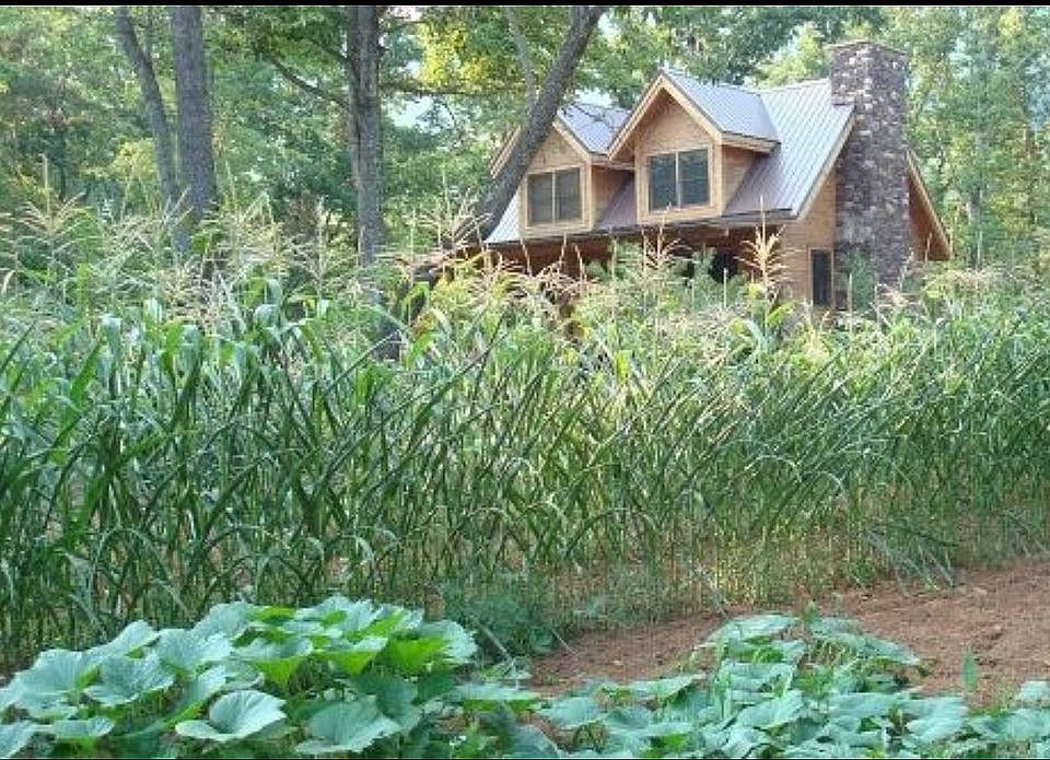 2nd image of 137 Wild Wind Dr