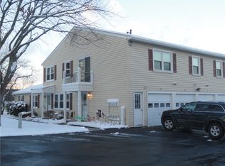 20 Eagle Ln, Fairport, NY 14450