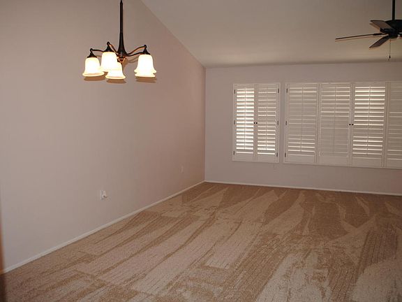 5th image of 13710 W Oak Glen Dr