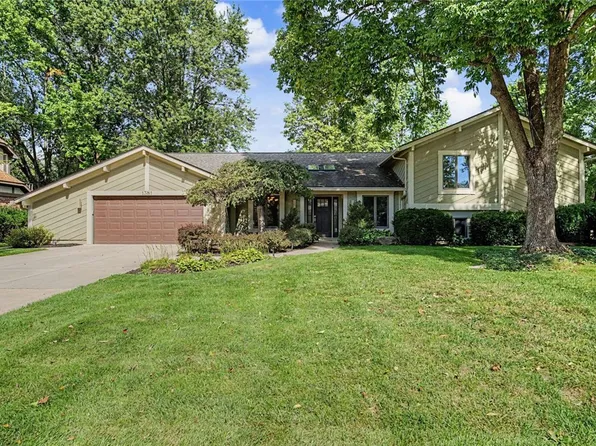 1381 Hickoryview Ct, Dayton, OH 45458