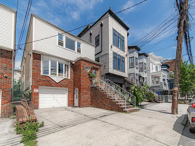 194 Congress St #3 — Photo 2
