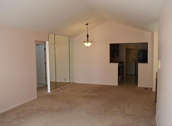 4th image of 44883 Marigold Dr