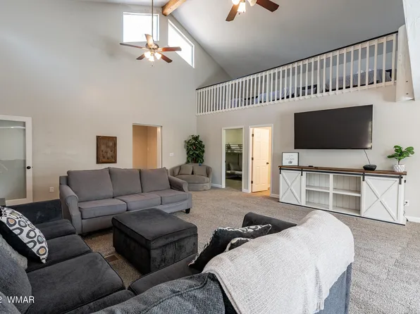 2063 Wilderness Dr, Overgaard, AZ 85933
