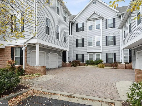 12701 Found Stone Rd APT 201, Germantown, MD 20876