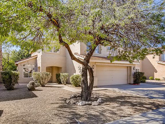 3rd image of 2909 E Windsong Dr