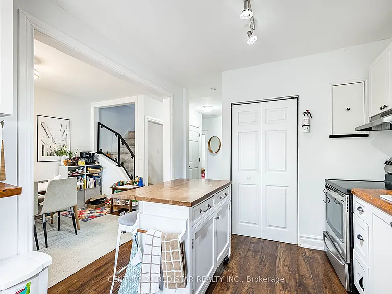 144 Bold St #UPPER — Photo 11