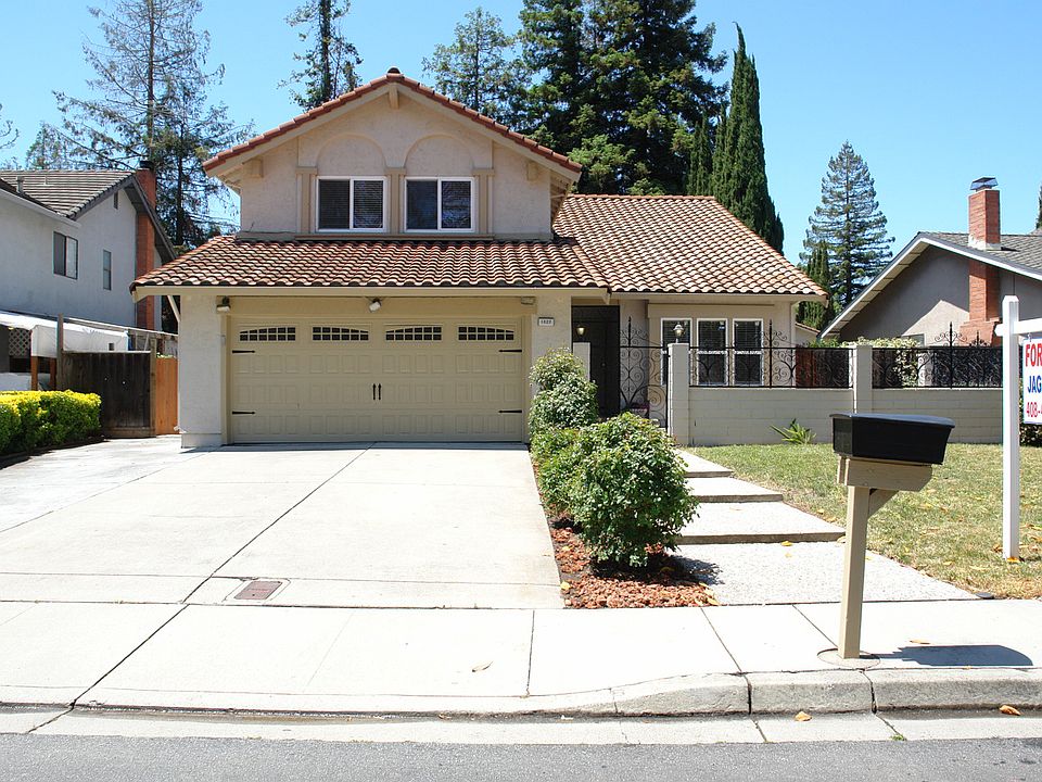 1st image of 1027 Horcajo Cir