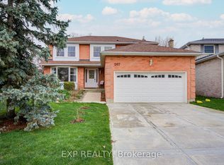 207 Stoke Dr, Kitchener, ON N2N 2C3