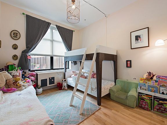 5th image of 80 Metropolitan Avenue 1s #1S