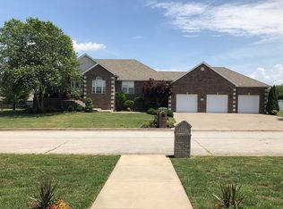 1611 Mando Ln, Webb City, MO 64870