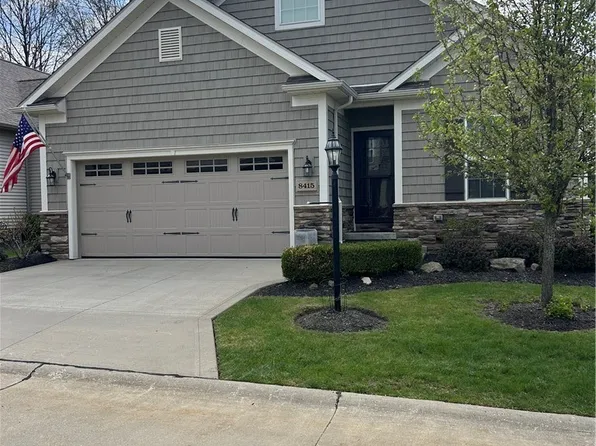8415 Bella Dr, Macedonia, OH 44056