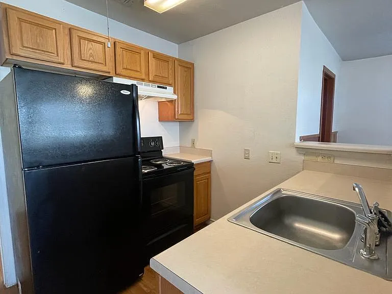 108 Austin St #A — Photo 6