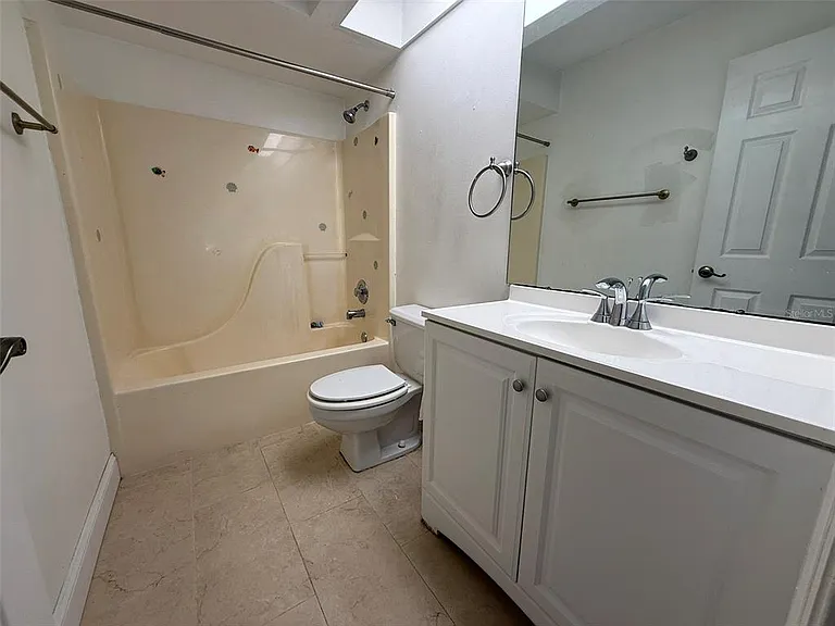 1001 S Wapello St — Photo 24