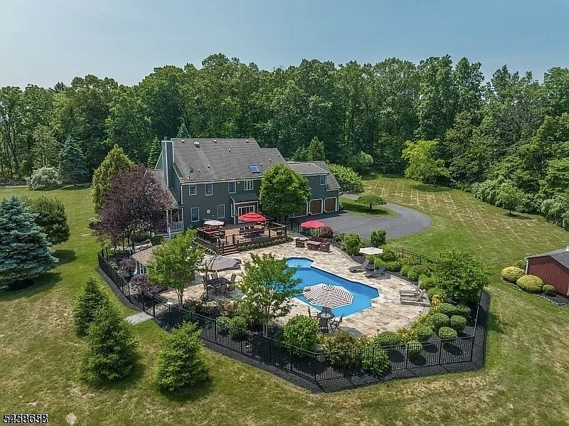 1st image of 115 Upper Kingtown Rd