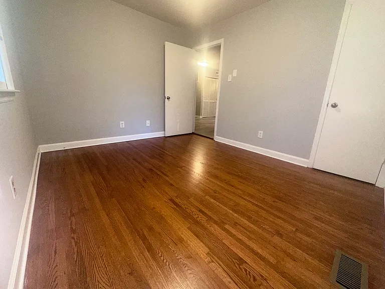 5538 Manning Rd — Photo 9